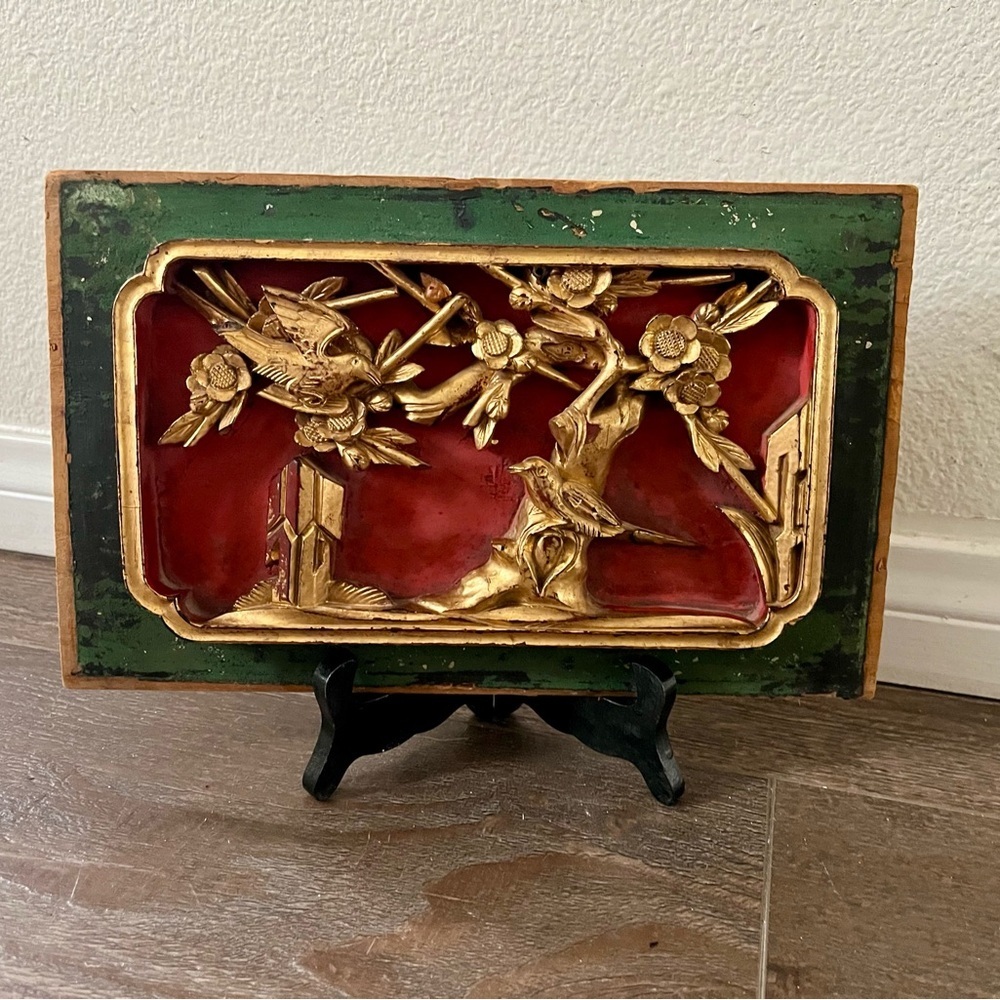 Antique Chinese Hand Carved Wood Panel Gilt And Lacquer Details 7/11.5 Inch